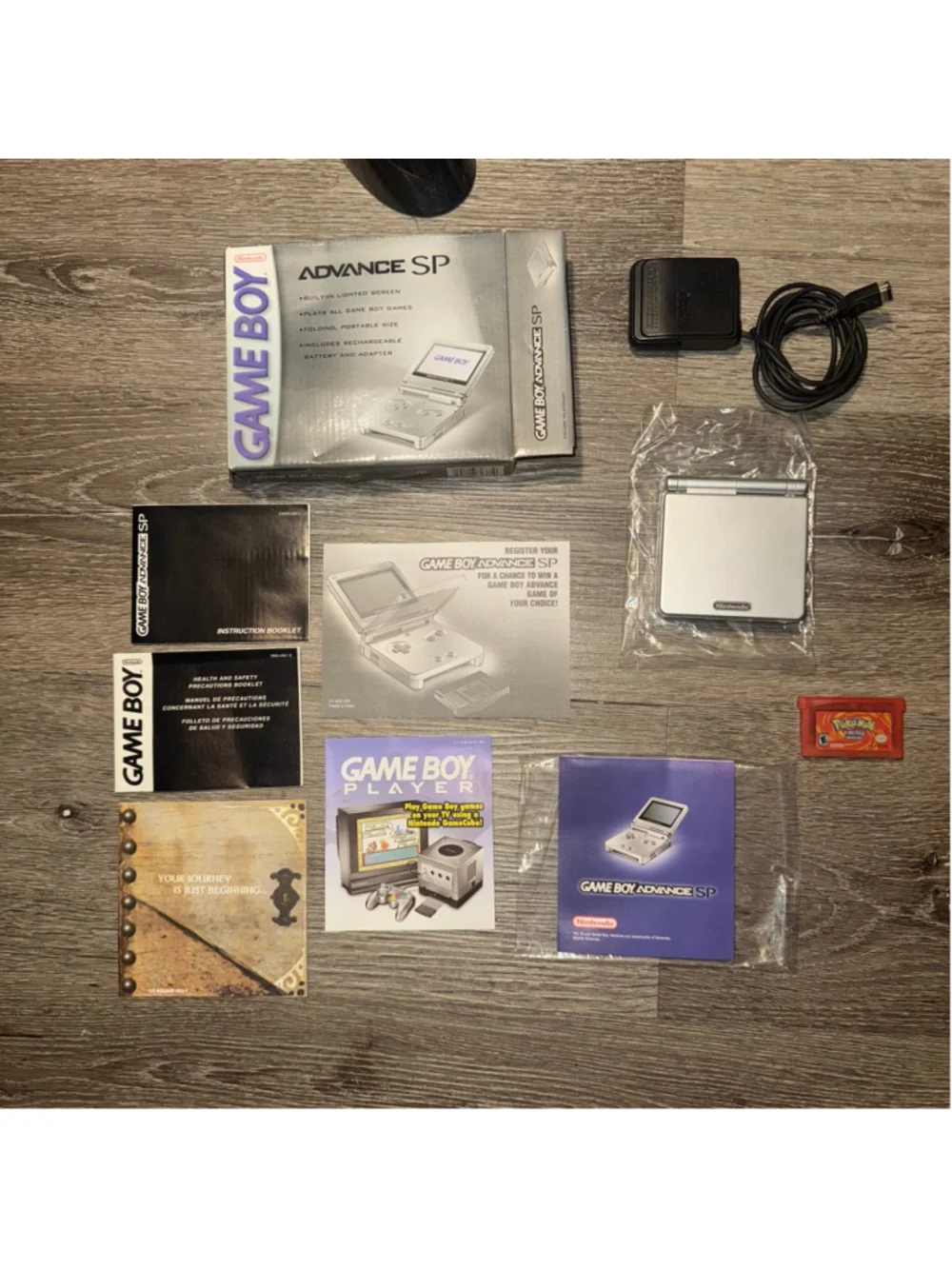 Nintendo Game boy Advanced SP Platinum AGS-001 CIB w/ Box Charger Manuals Game
